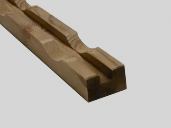 Vuren 21x45 mm gewolmaniseerd geventileerd